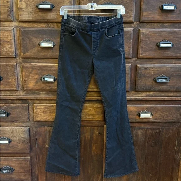 MOTHER Black Elastic Waist Pull On Flare Jeans - Picture 2 of 6